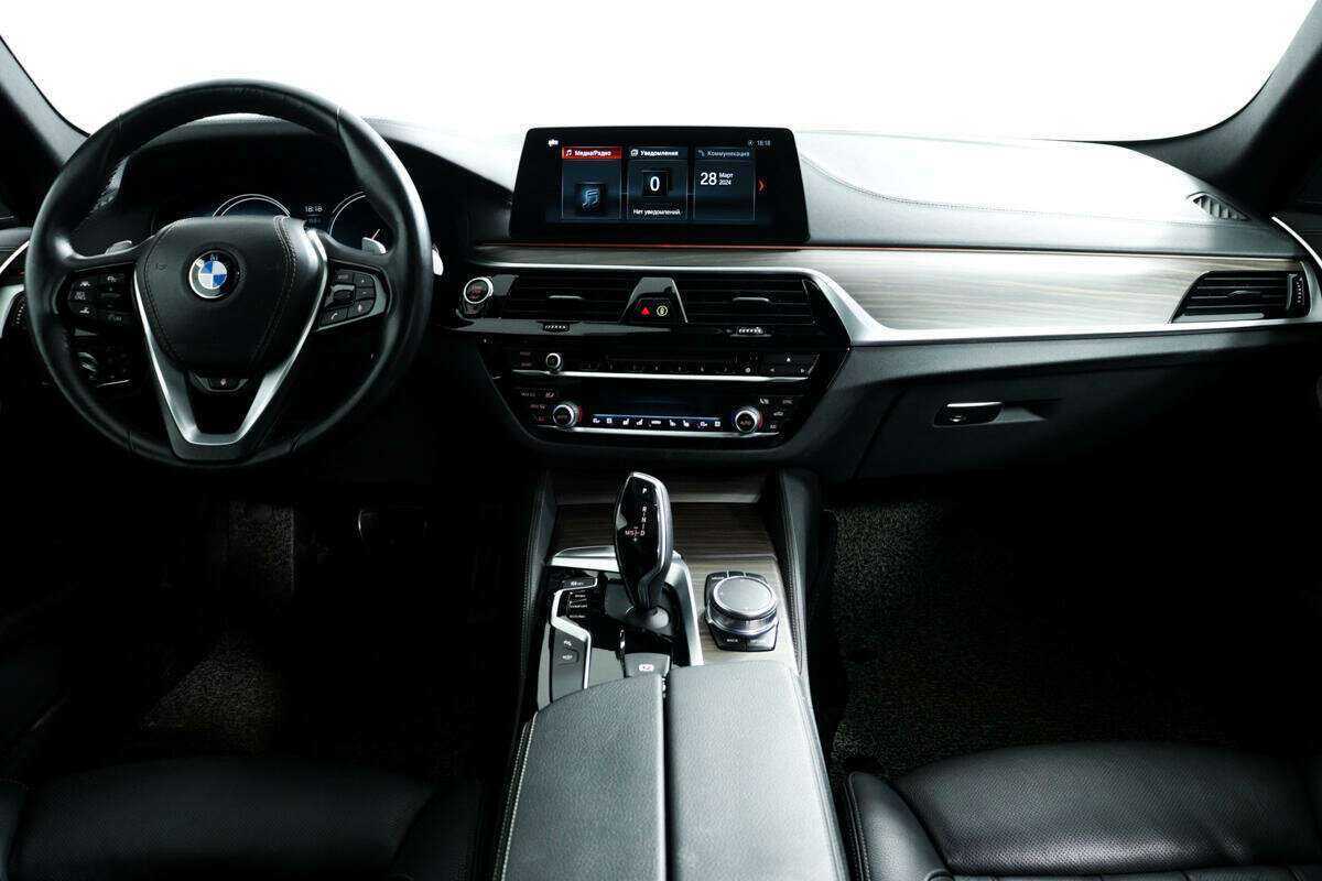 BMW 5 серии с пробегом — 2017 год. Фото: #10