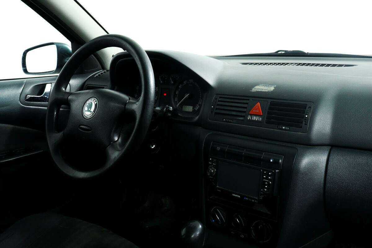 Skoda Octavia с пробегом — 2008 год. Фото: #7