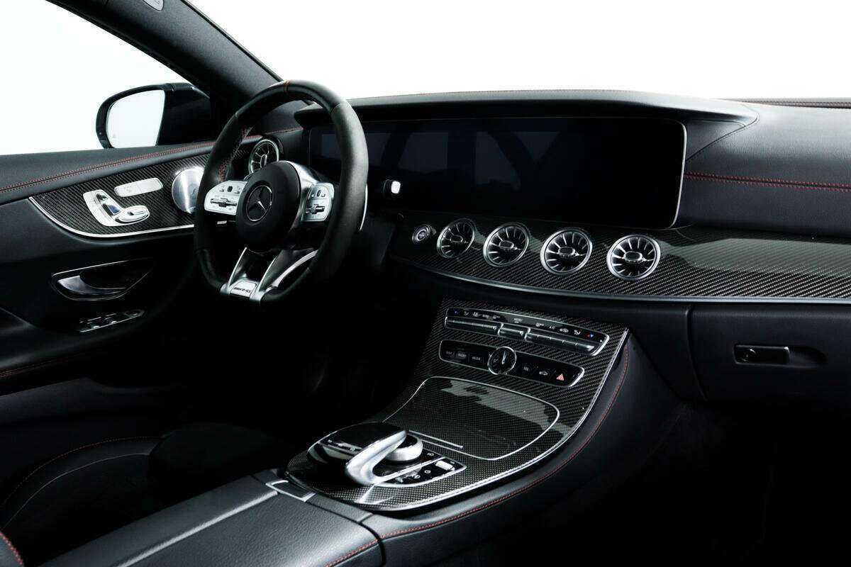 Mercedes-Benz E-Класс AMG с пробегом — 2018 год. Фото: #8