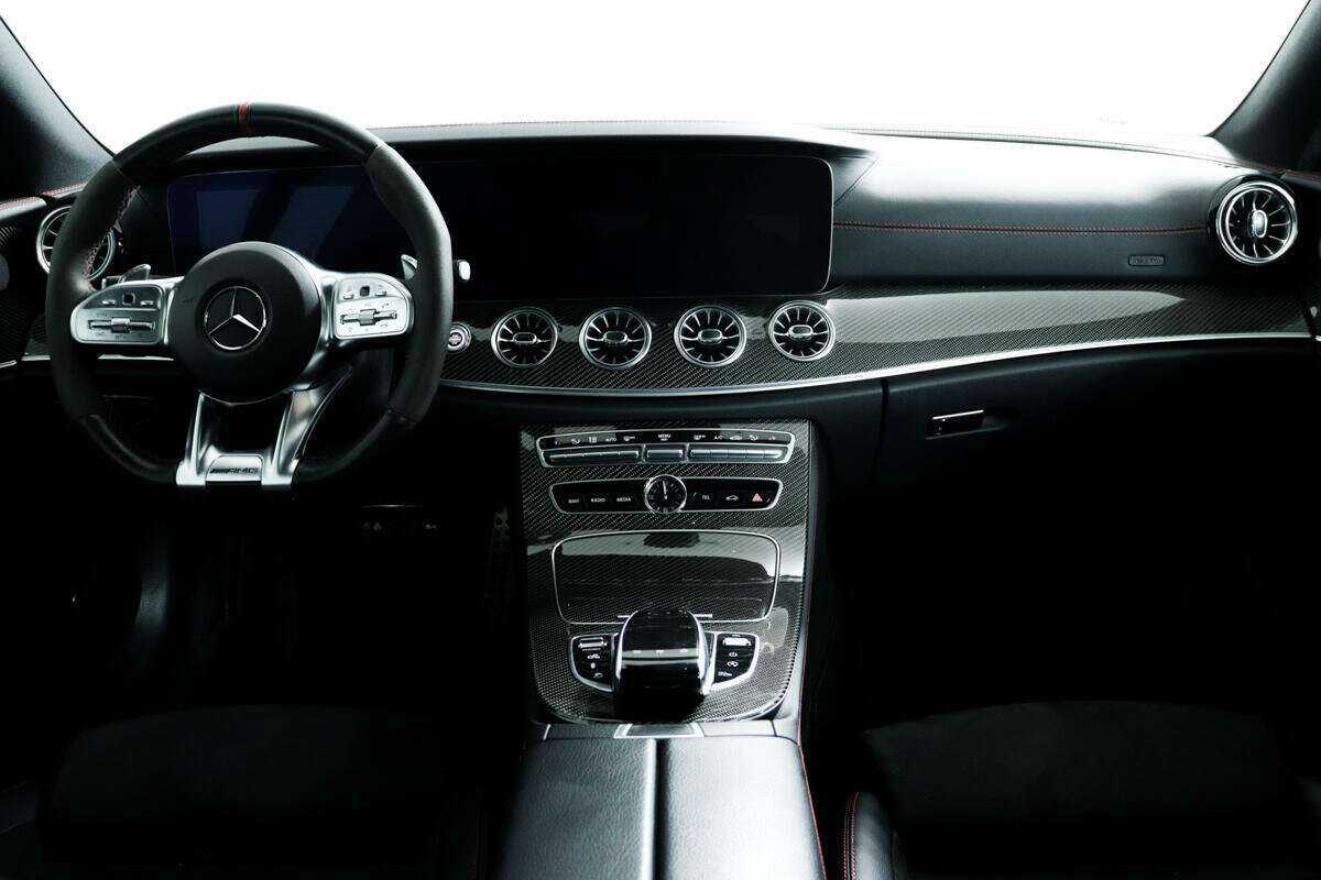 Mercedes-Benz E-Класс AMG с пробегом — 2018 год. Фото: #10