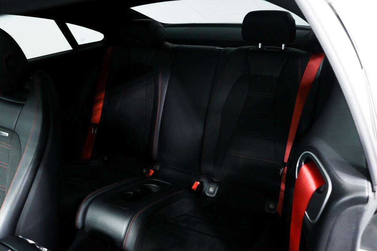 Mercedes-Benz E-Класс AMG с пробегом — 2018 год. Фото: #11