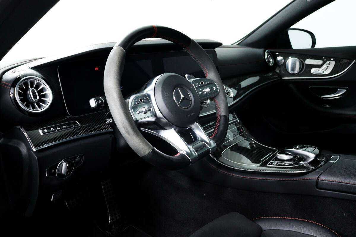 Mercedes-Benz E-Класс AMG с пробегом — 2018 год. Фото: #12