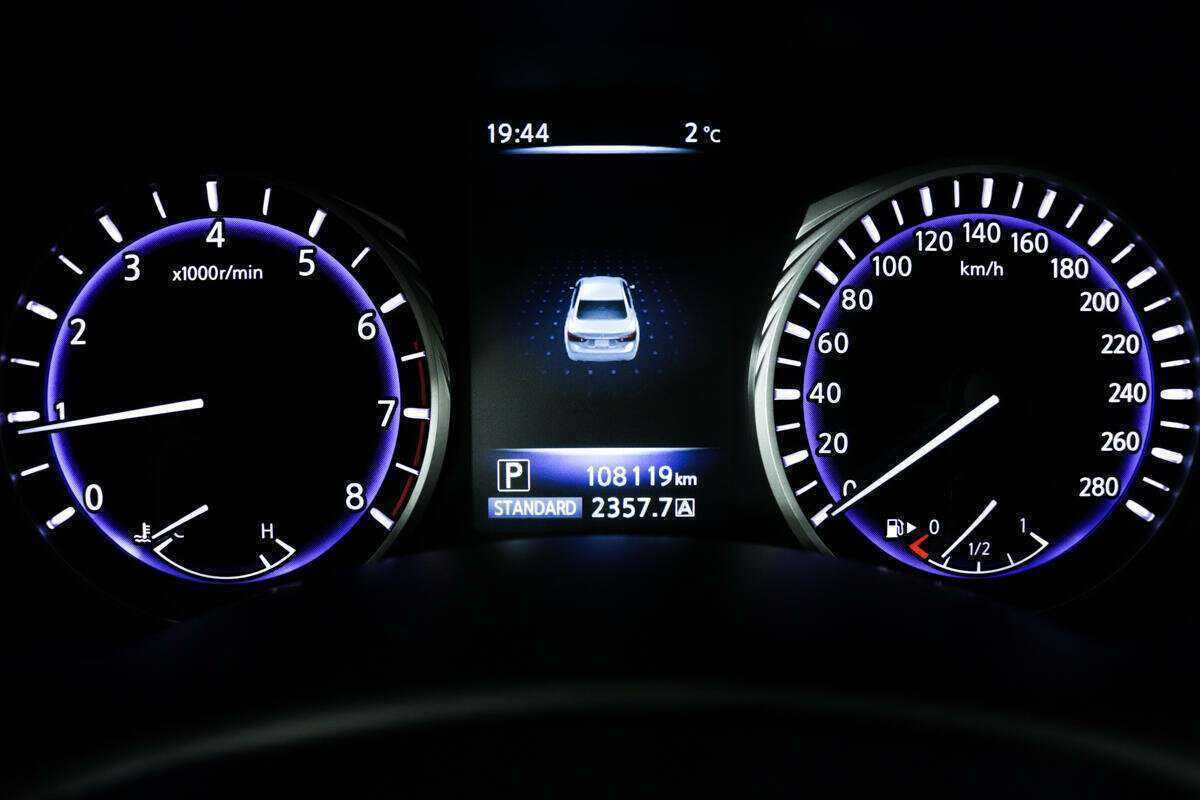 Infiniti Q50 с пробегом — 2016 год. Фото: #9