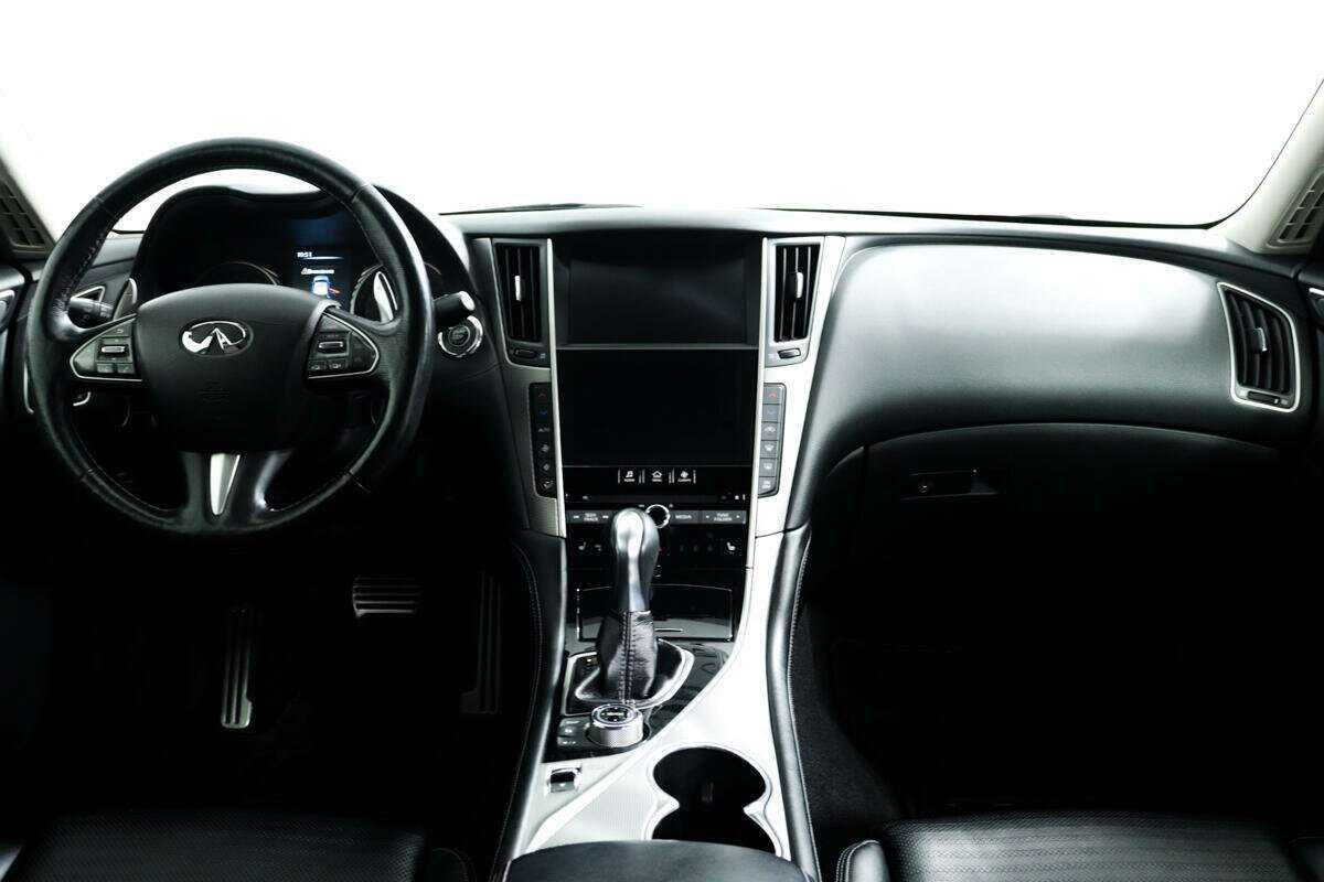 Infiniti Q50 с пробегом — 2016 год. Фото: #10