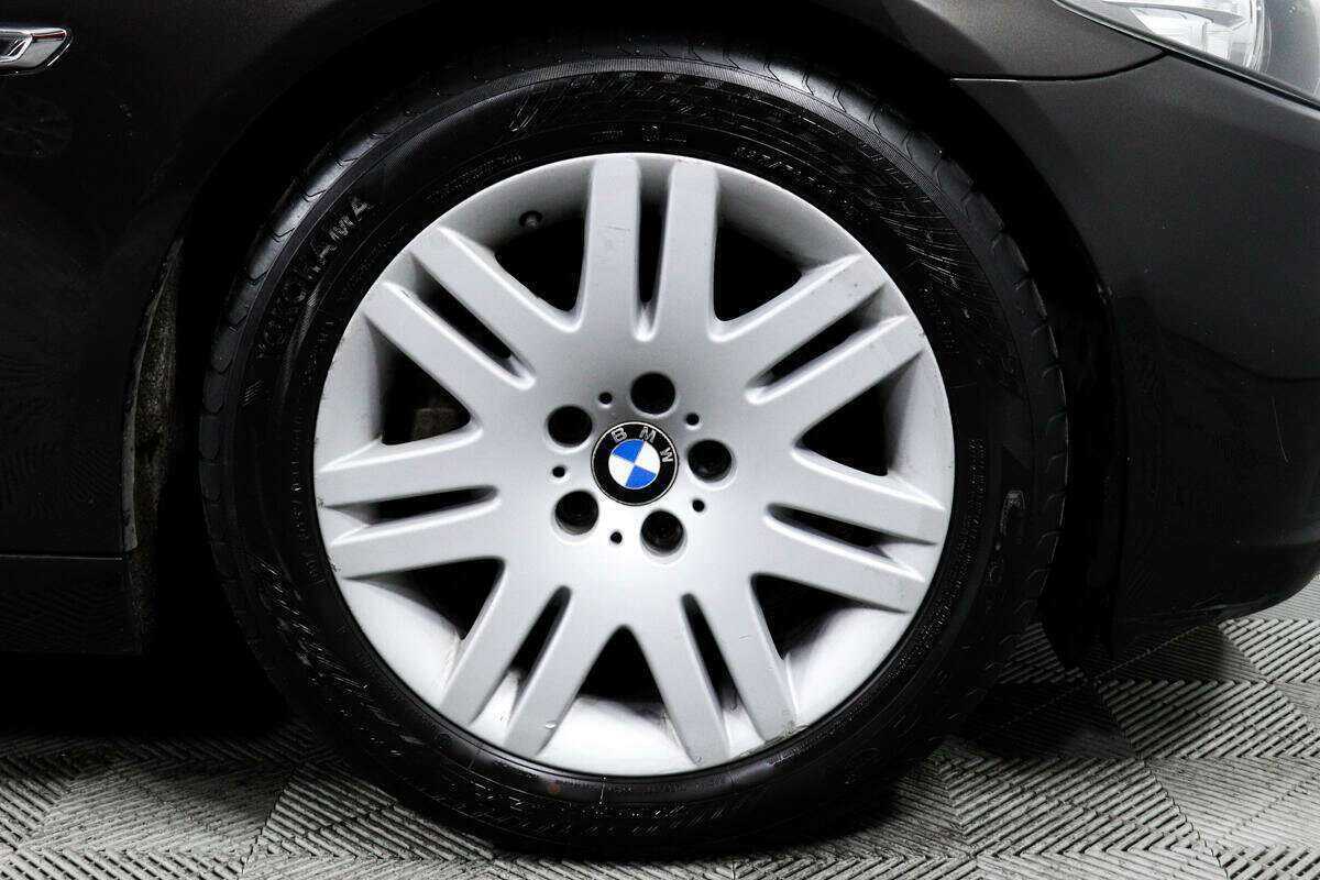 BMW 5 серии с пробегом — 2015 год. Фото: #12