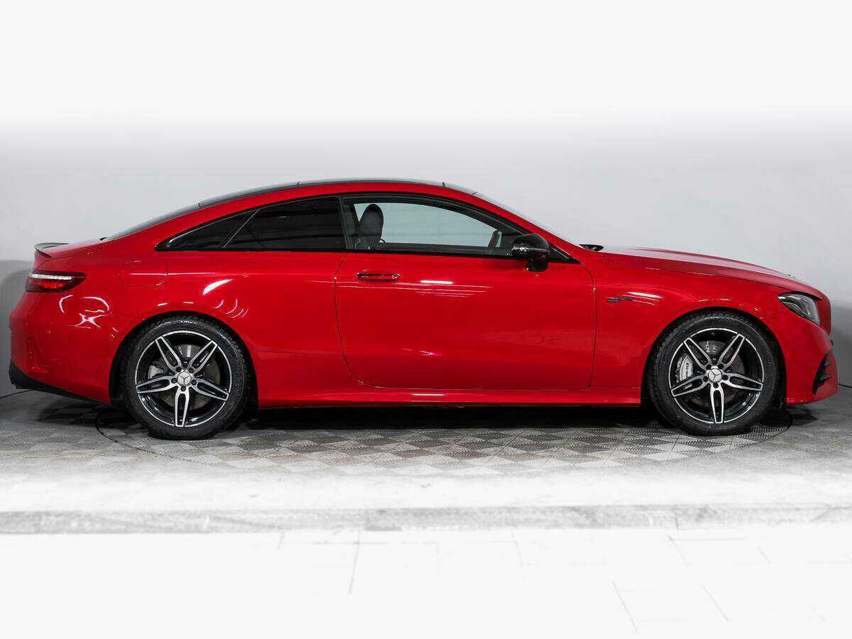 Mercedes-Benz E-Класс AMG с пробегом — 2019 год. Фото: #3