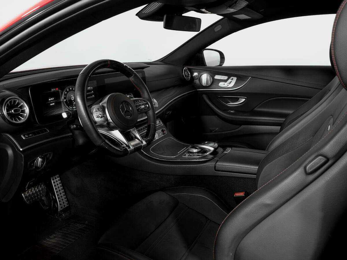 Mercedes-Benz E-Класс AMG с пробегом — 2019 год. Фото: #15
