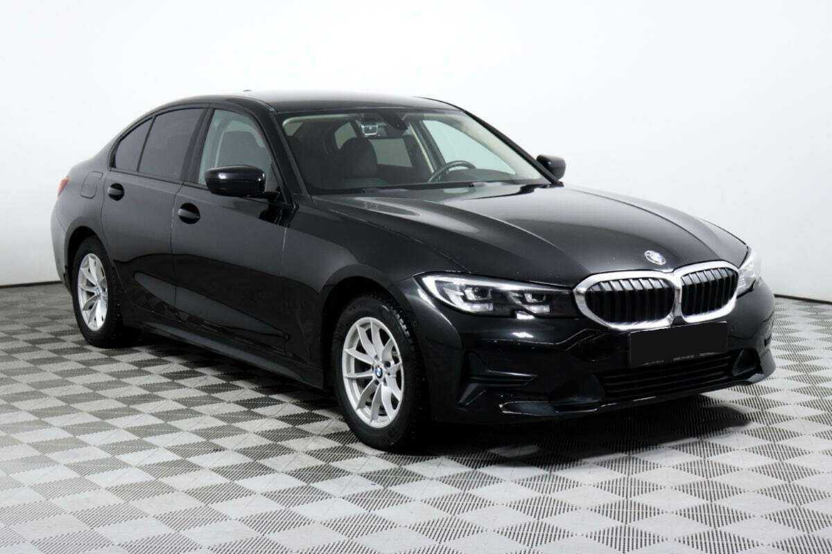 BMW 3 серии с пробегом — 2021 год. Фото: #2