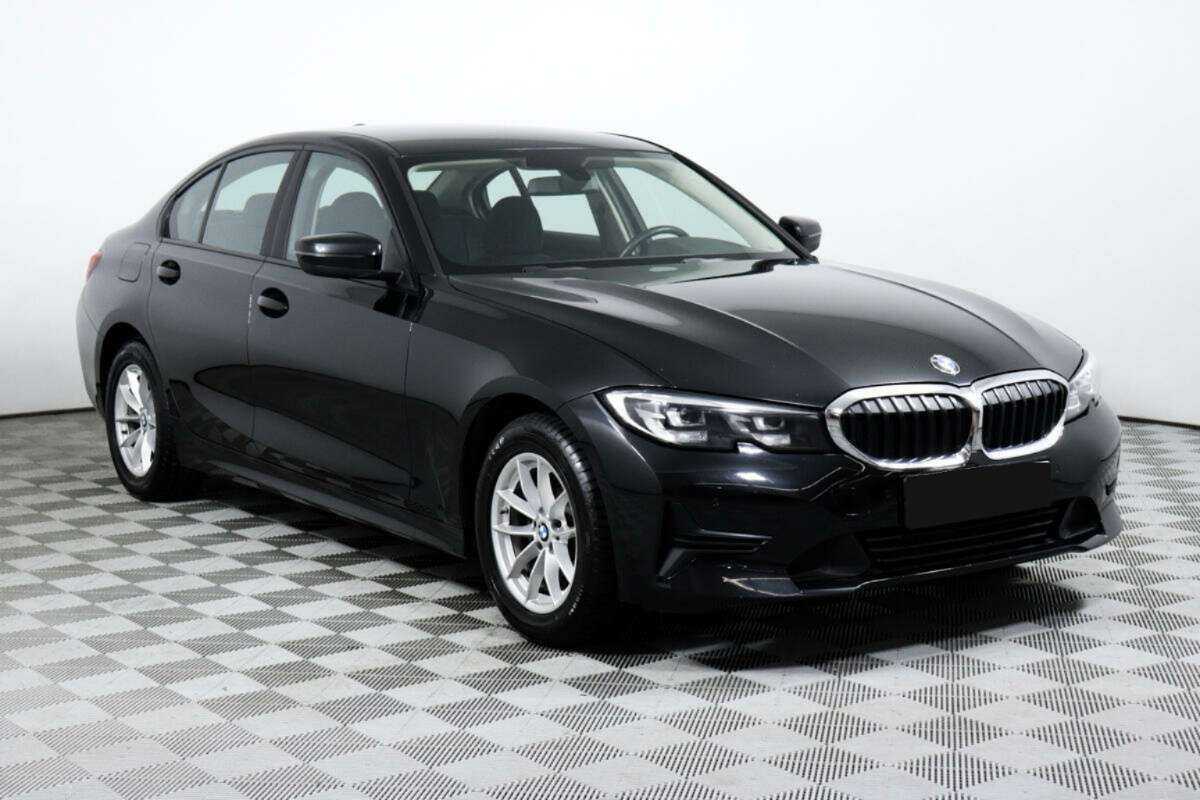 BMW 3 серии с пробегом — 2020 год. Фото: #1