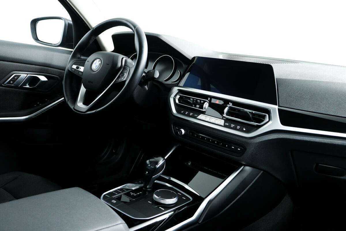 BMW 3 серии с пробегом — 2020 год. Фото: #7