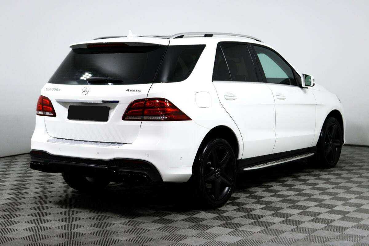 Mercedes-Benz GLE с пробегом — 2015 год. Фото: #4