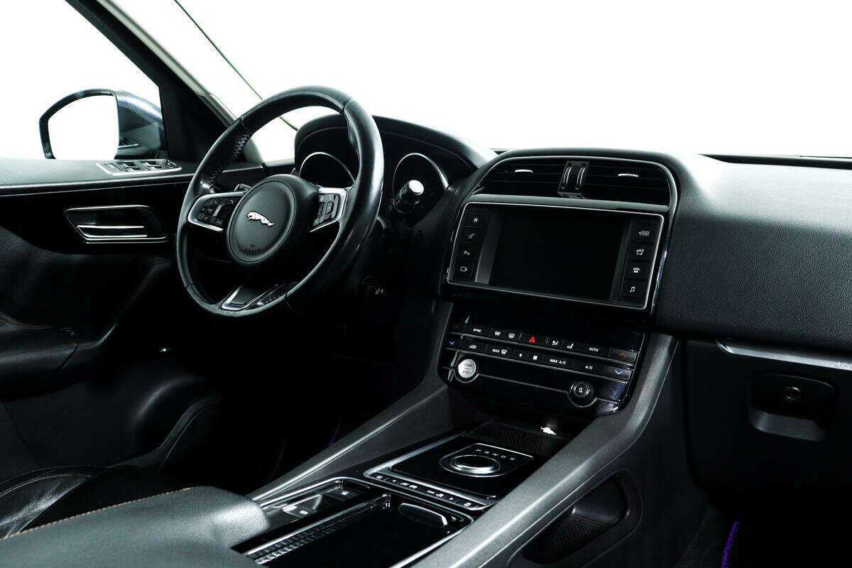 Jaguar F-Pace с пробегом — 2017 год. Фото: #8