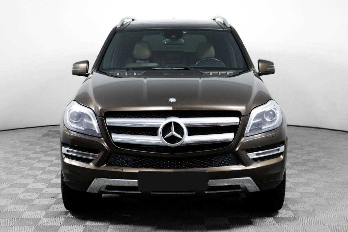 Mercedes-Benz GL-Класс с пробегом — 2015 год. Фото: #1