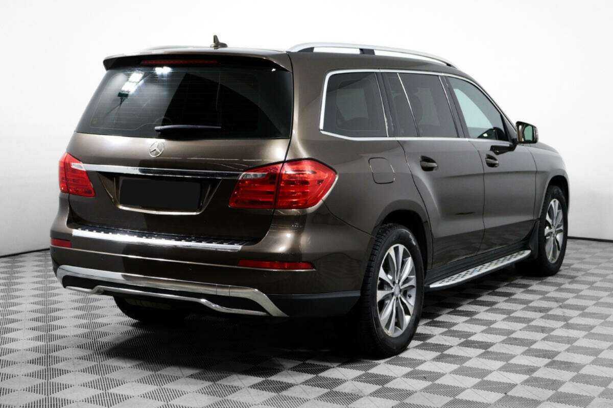 Mercedes-Benz GL-Класс с пробегом — 2015 год. Фото: #4