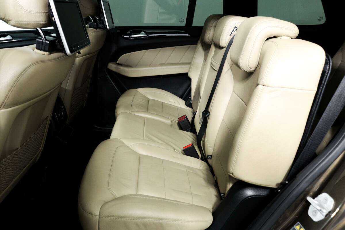 Mercedes-Benz GL-Класс с пробегом — 2015 год. Фото: #11