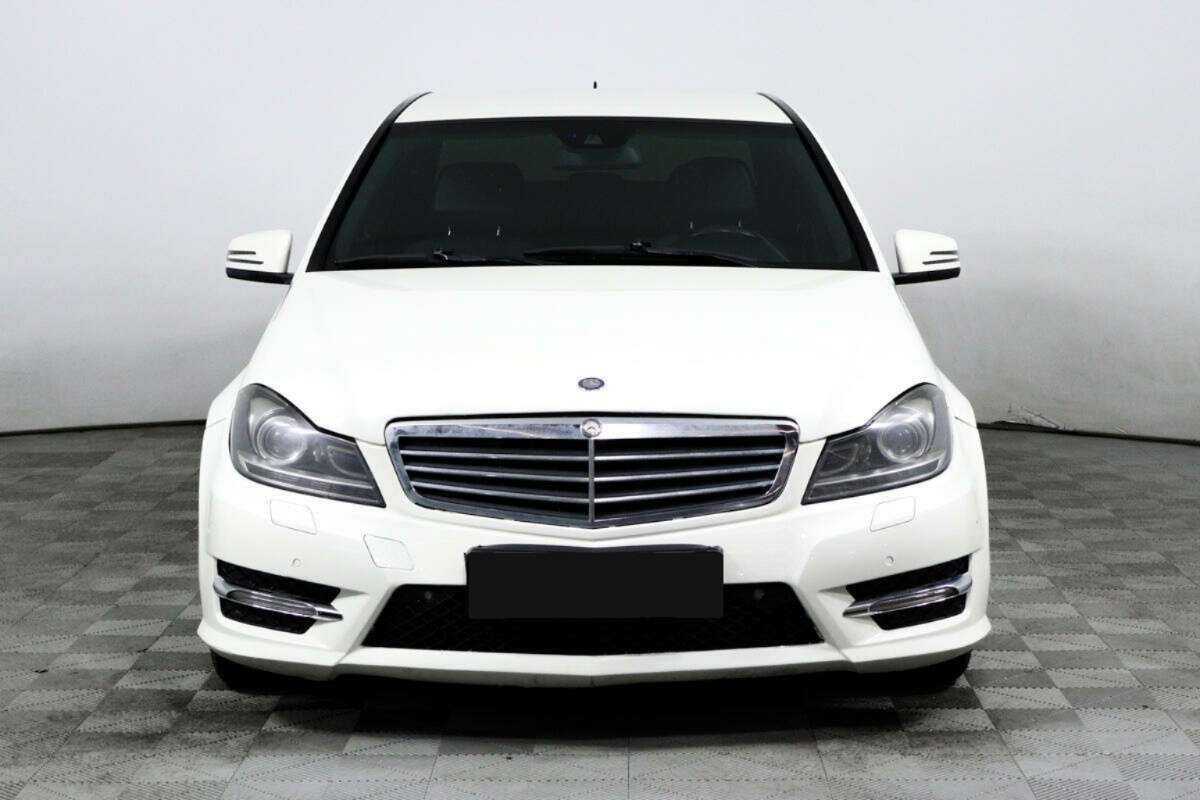 Mercedes-Benz C-Класс с пробегом — 2011 год. Фото: #1