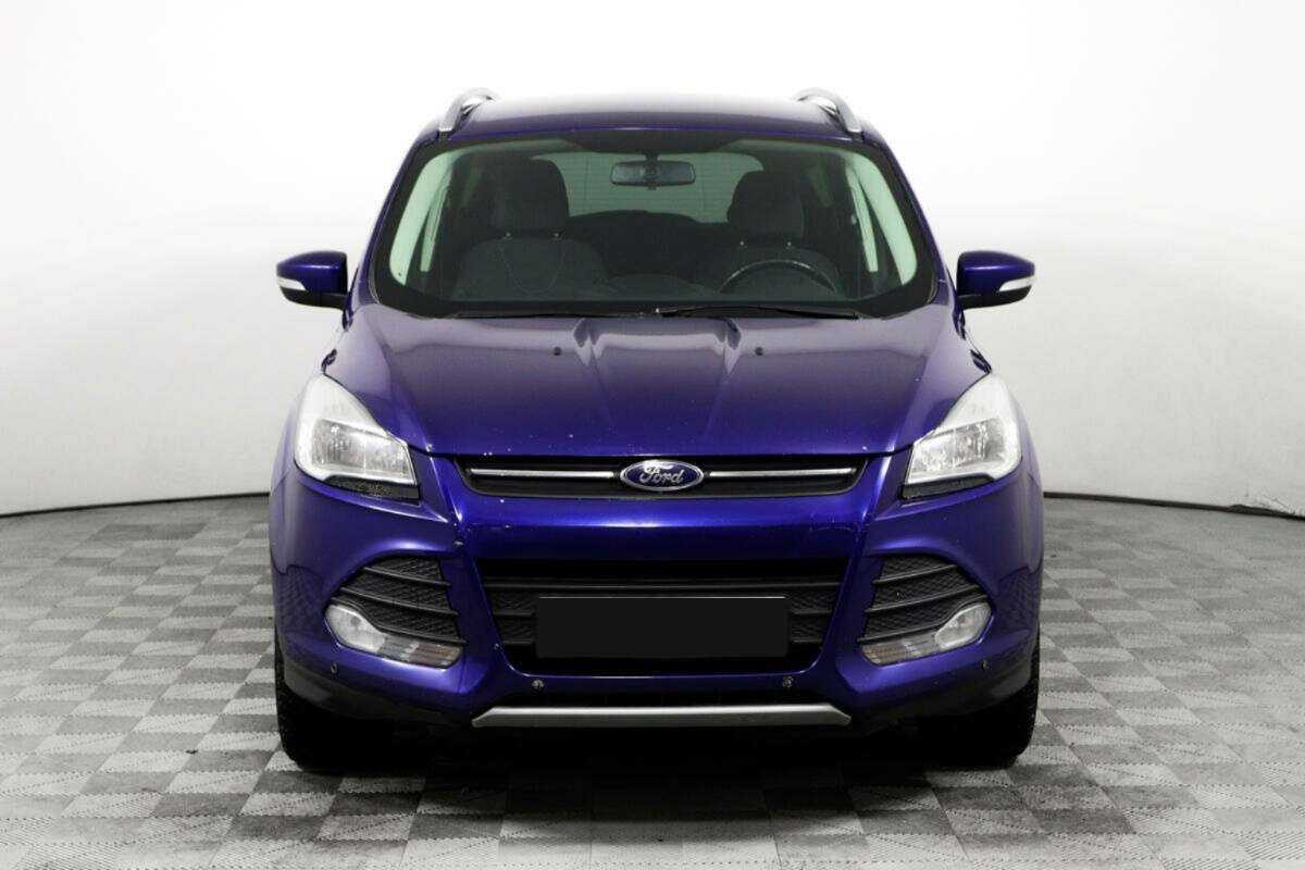 Ford Kuga с пробегом — 2015 год. Фото: #1