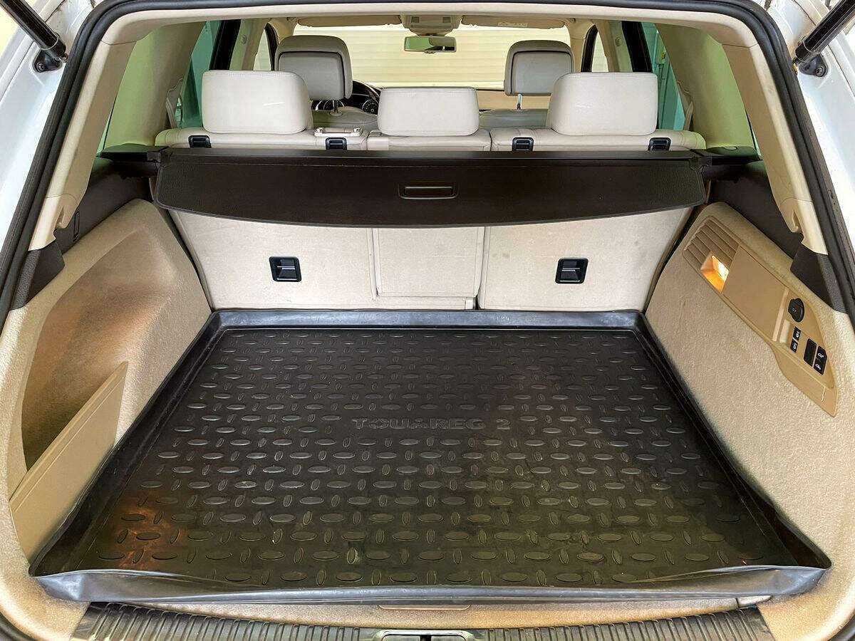 Volkswagen Touareg с пробегом — 2015 год. Фото: #9