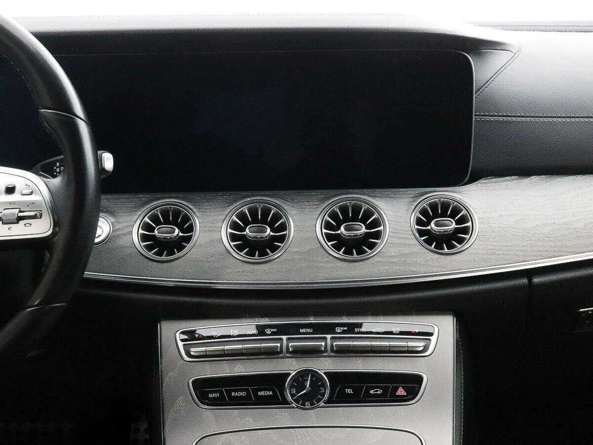 Mercedes-Benz CLS с пробегом — 2018 год. Фото: #9