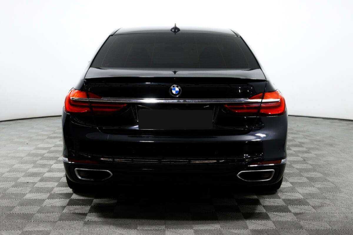 BMW 7 серии с пробегом — 2017 год. Фото: #5