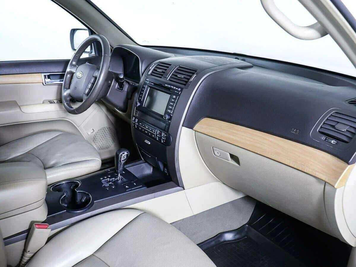 Kia Mohave с пробегом — 2011 год. Фото: #7