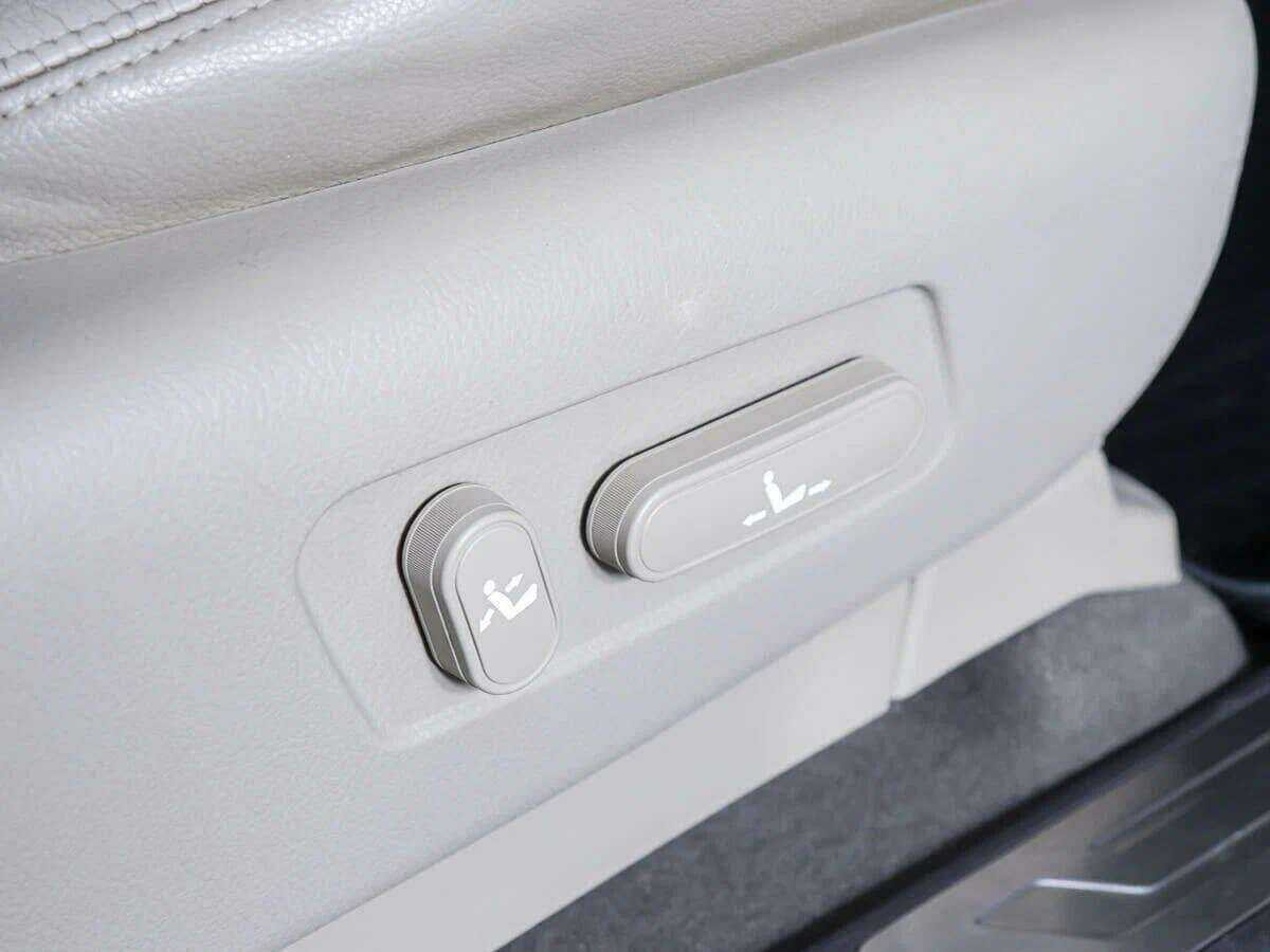 Kia Mohave с пробегом — 2011 год. Фото: #15