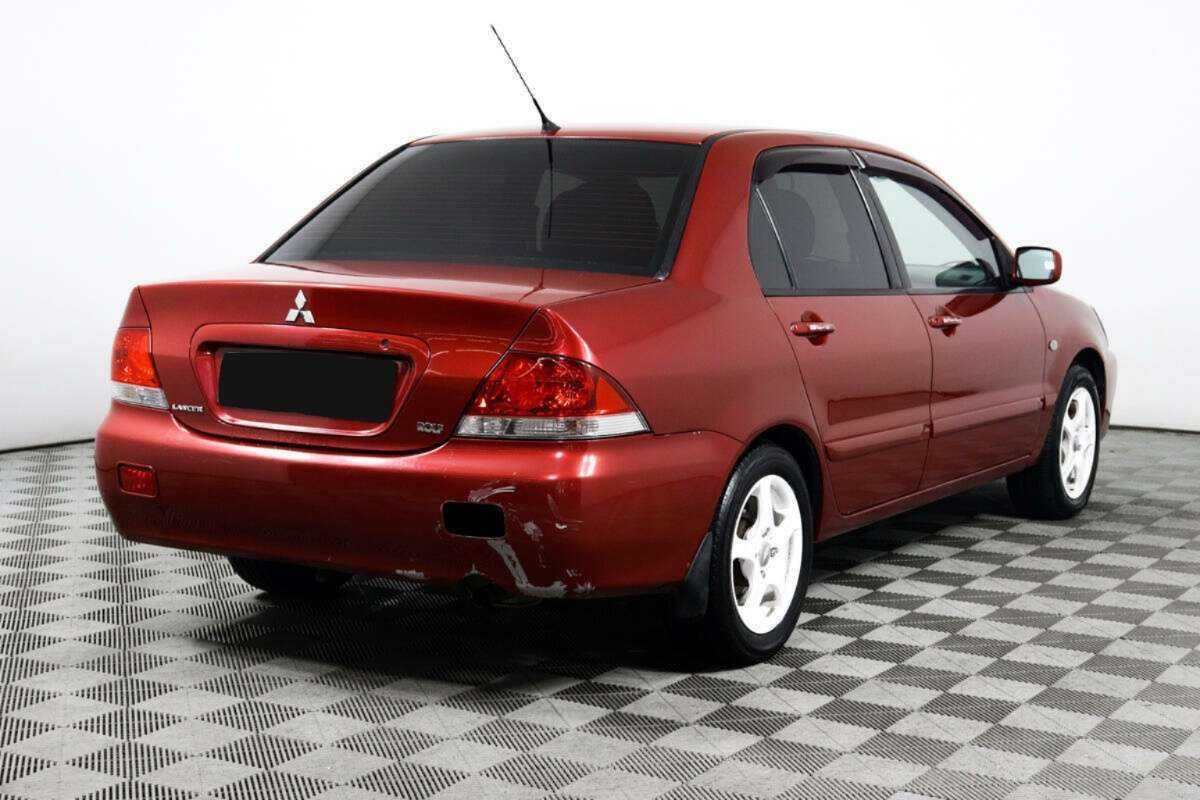 Mitsubishi Lancer с пробегом — 2005 год. Фото: #4