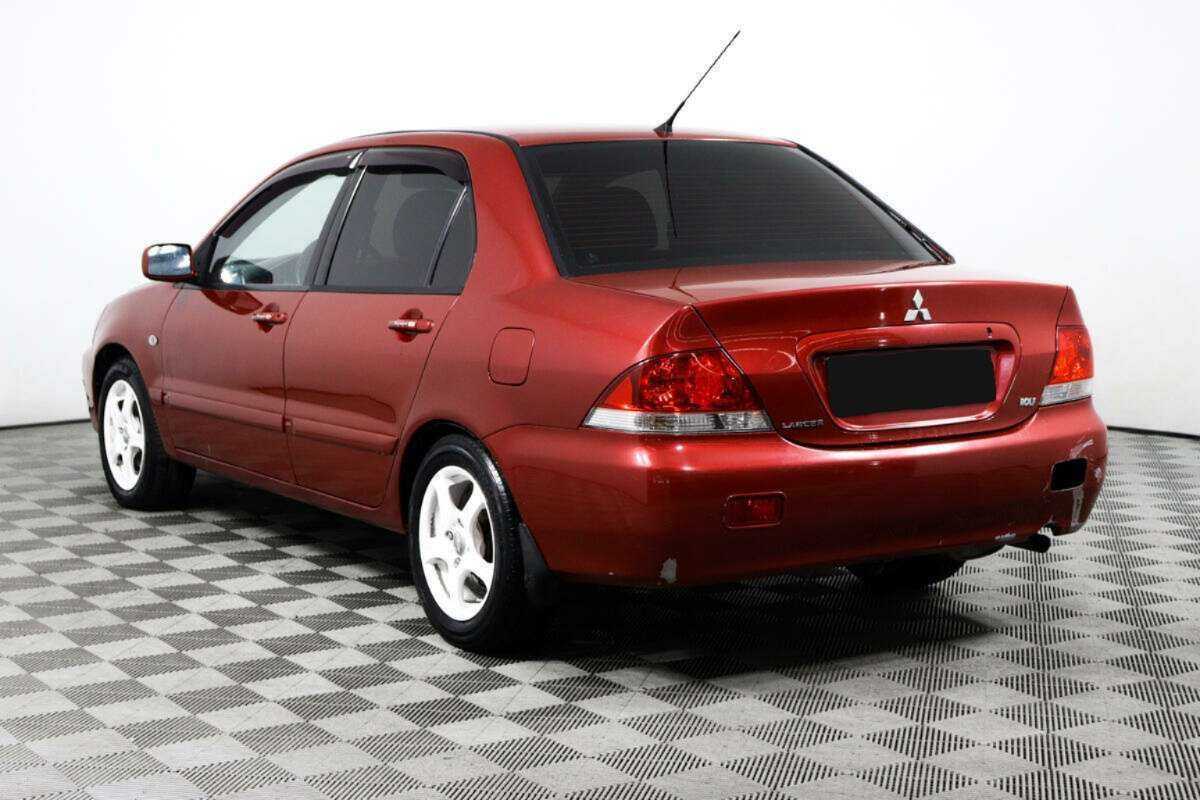 Mitsubishi Lancer с пробегом — 2005 год. Фото: #6