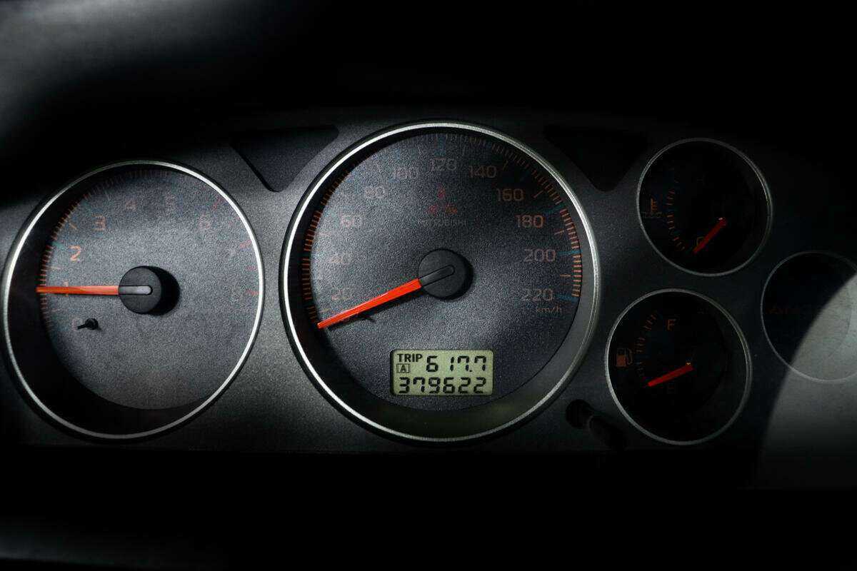 Mitsubishi Lancer с пробегом — 2005 год. Фото: #9