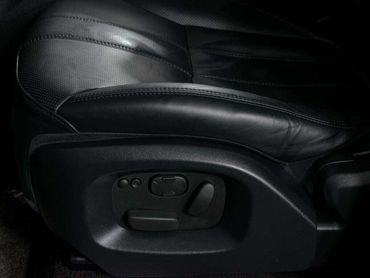 Land Rover Range Rover Sport с пробегом — 2014 год. Фото: #12