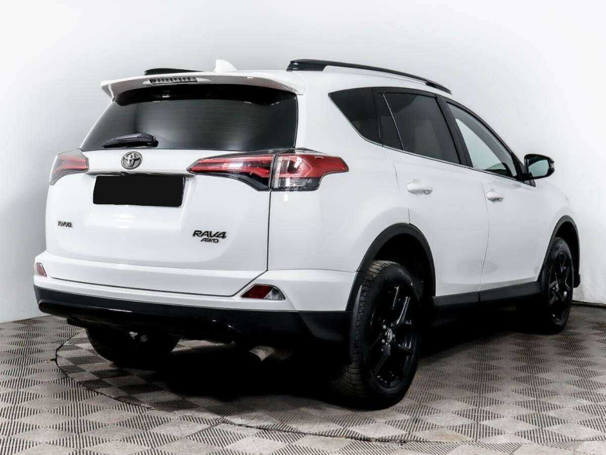 Toyota RAV4 с пробегом — 2019 год. Фото: #3