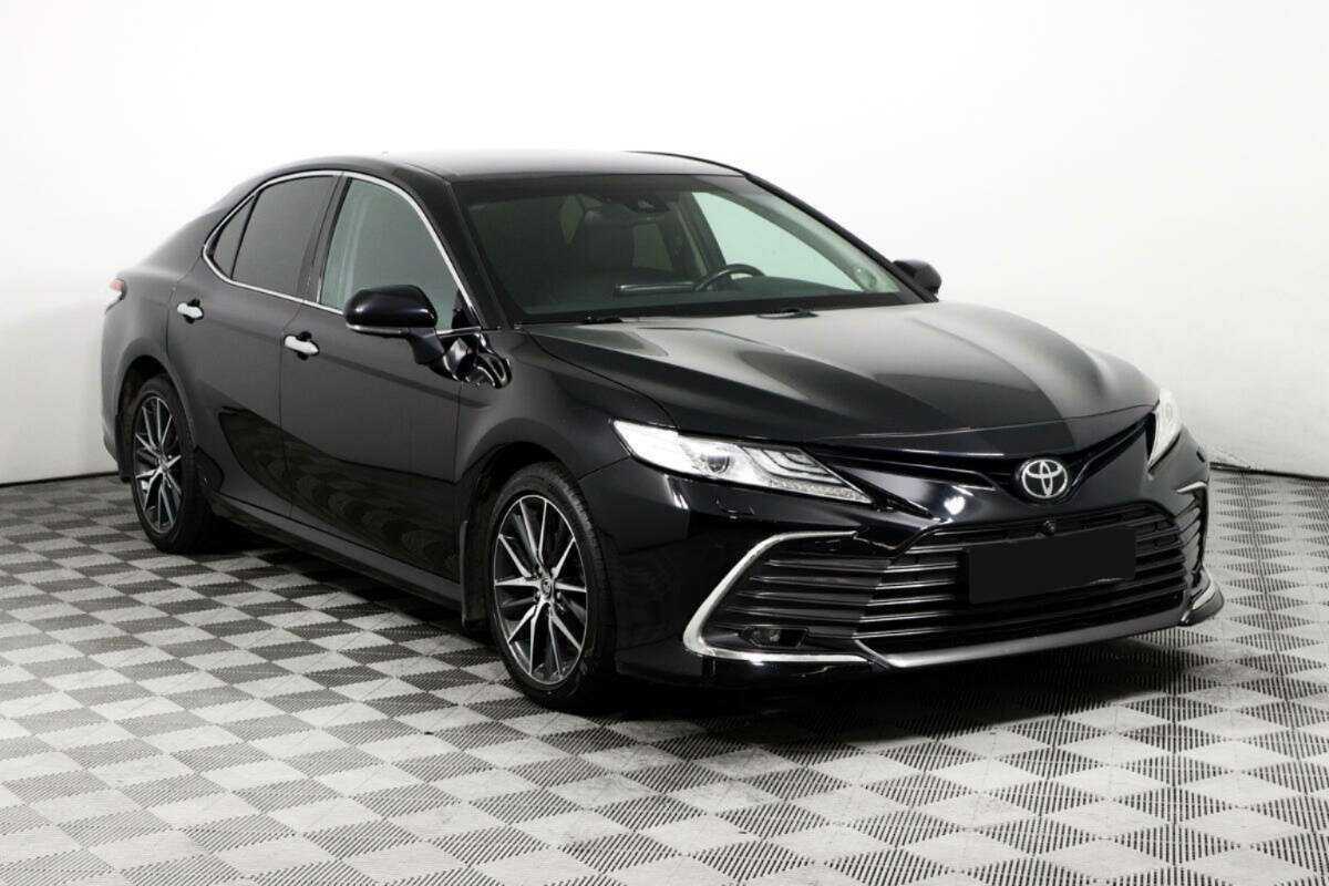 Toyota Camry с пробегом — 2021 год. Фото: #2
