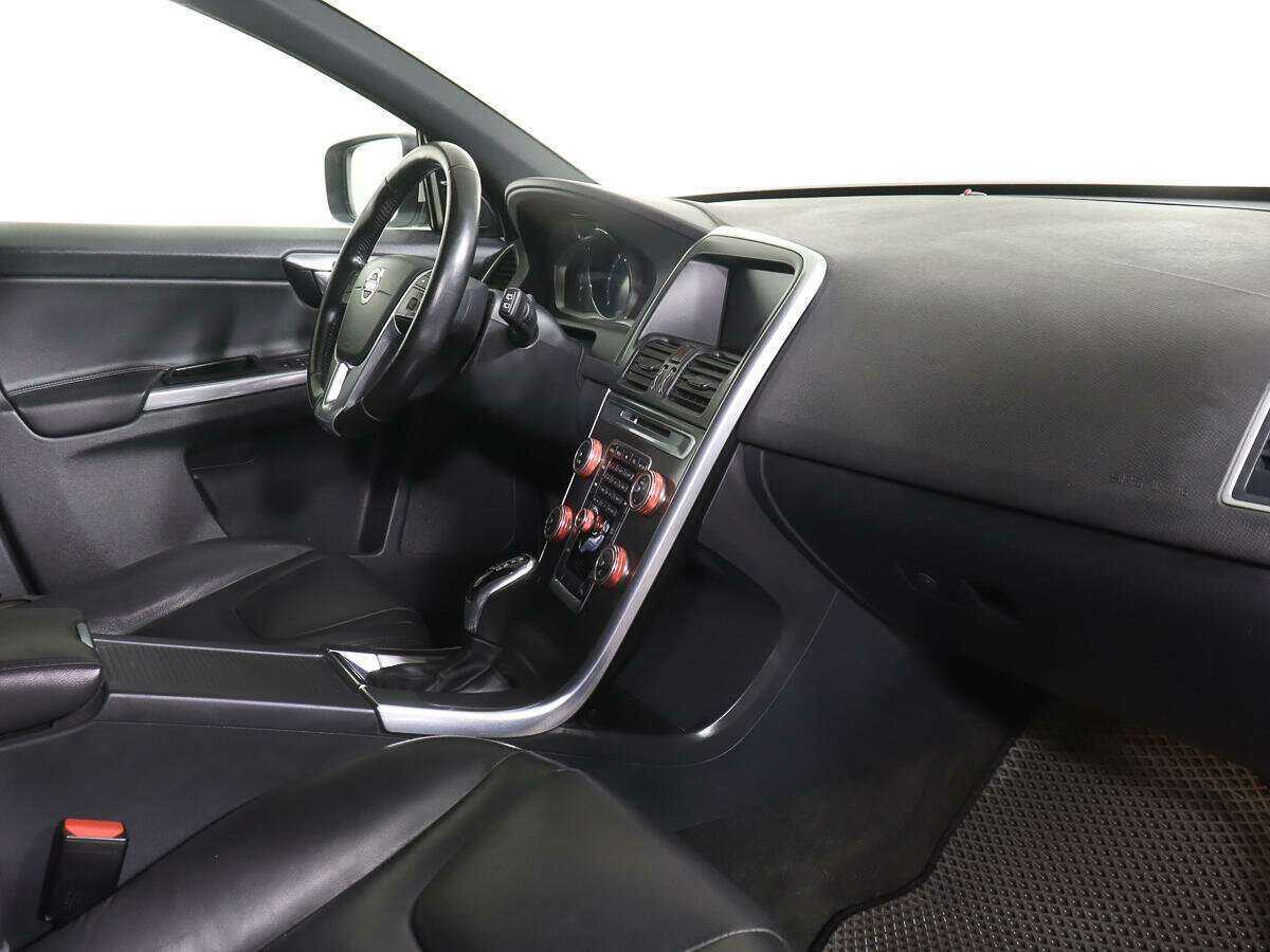 Volvo XC60 с пробегом — 2015 год. Фото: #7