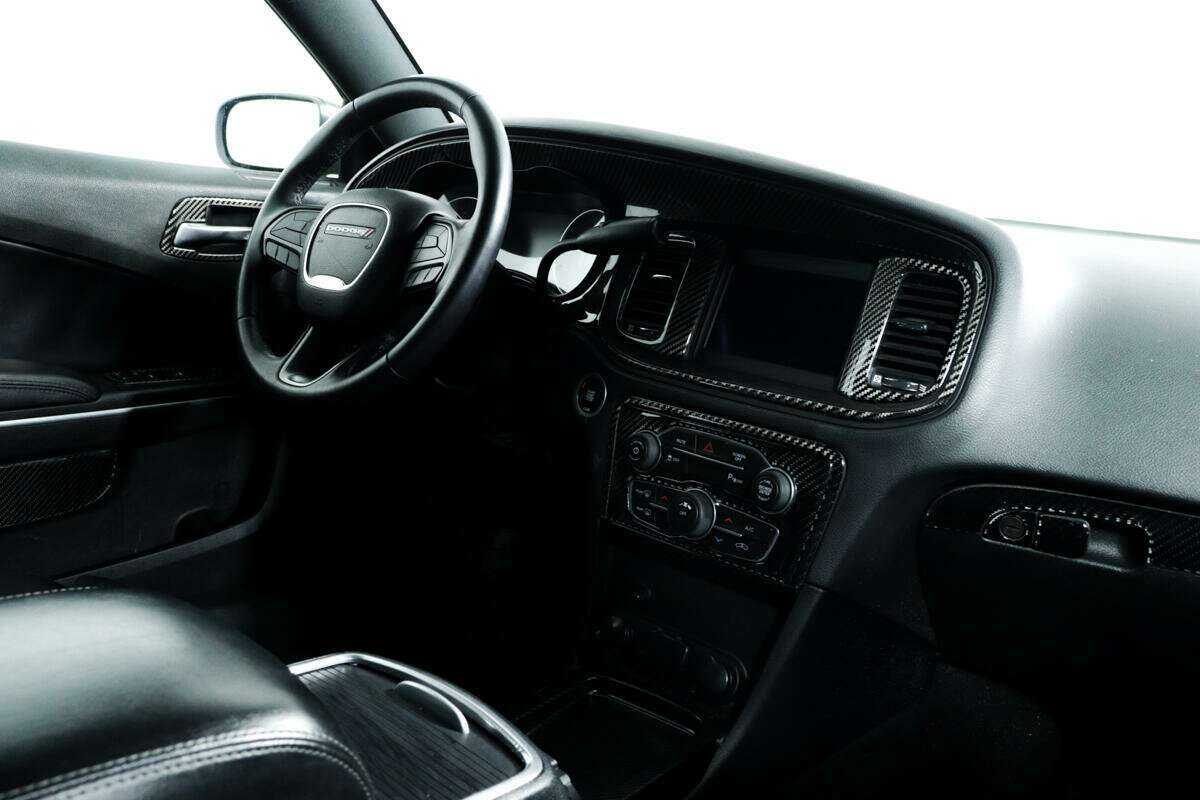 Dodge Charger с пробегом — 2019 год. Фото: #8