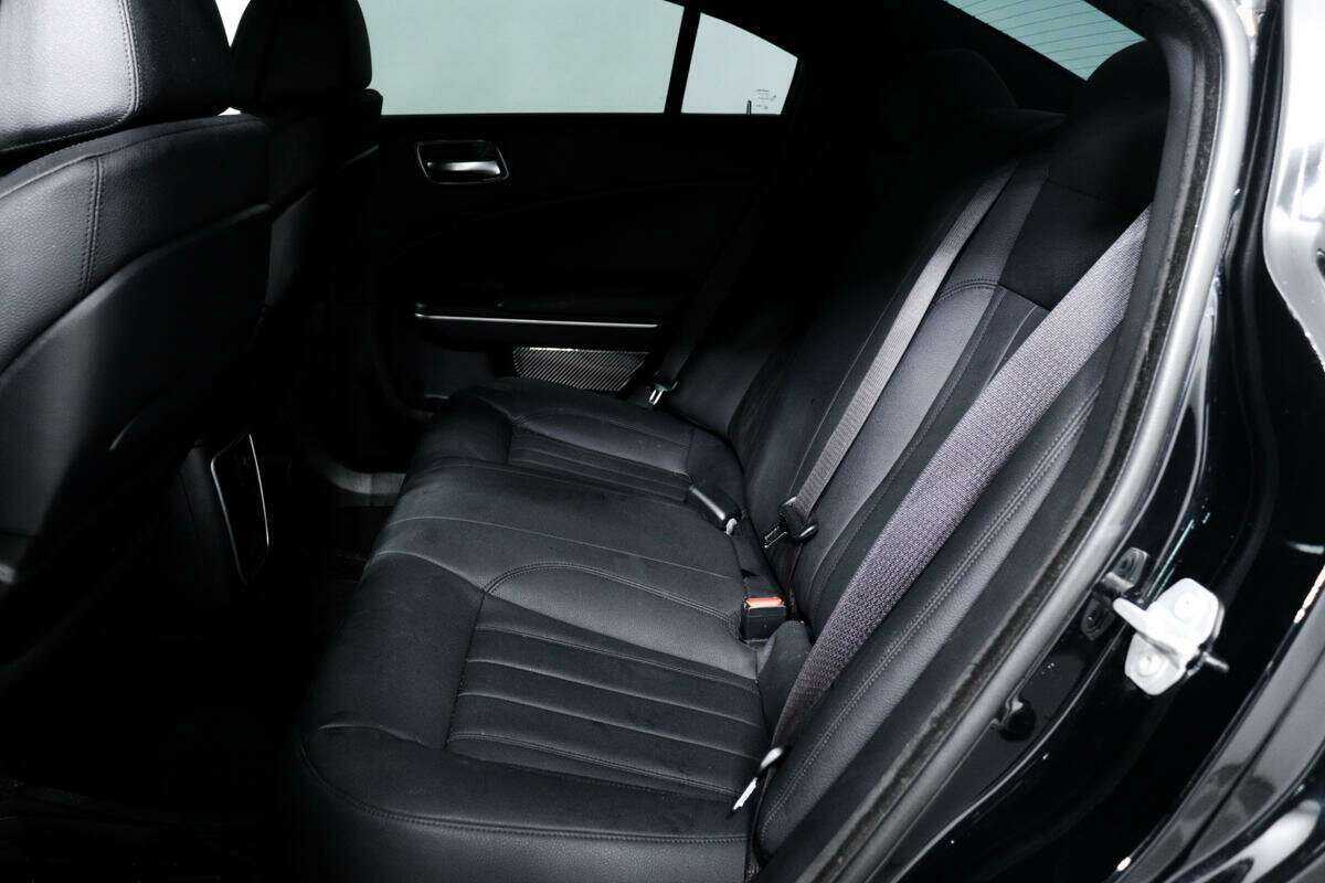 Dodge Charger с пробегом — 2019 год. Фото: #11