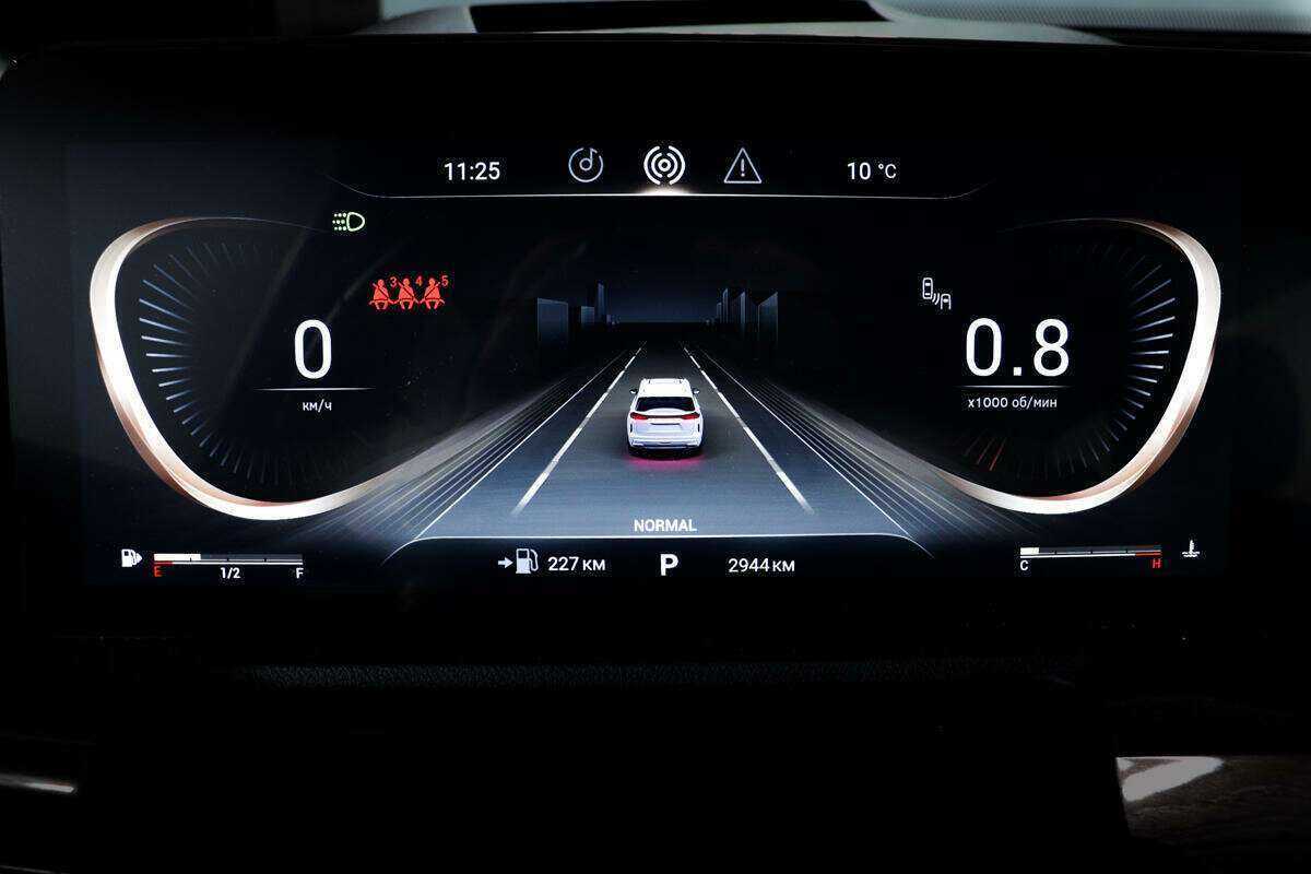 EXEED VX с пробегом — 2023 год. Фото: #9