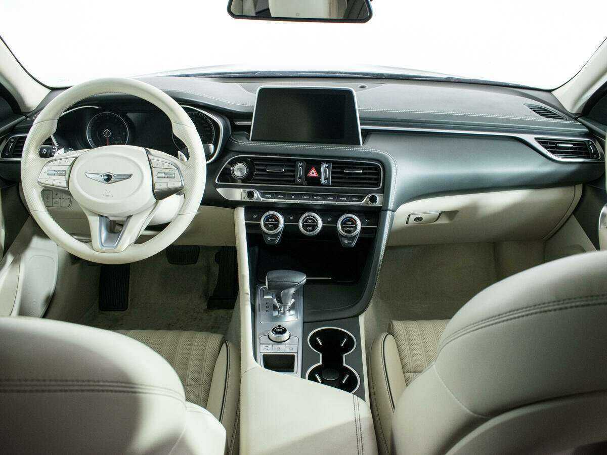 Genesis G70 с пробегом — 2018 год. Фото: #10