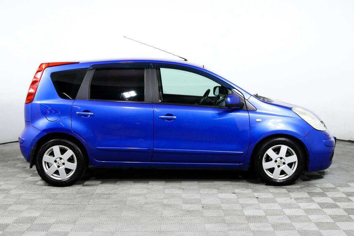 Nissan Note с пробегом — 2006 год. Фото: #3