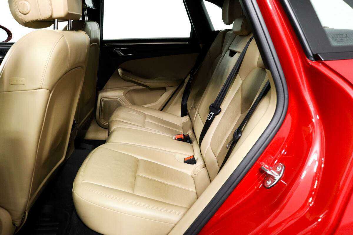 Porsche Macan с пробегом — 2019 год. Фото: #11