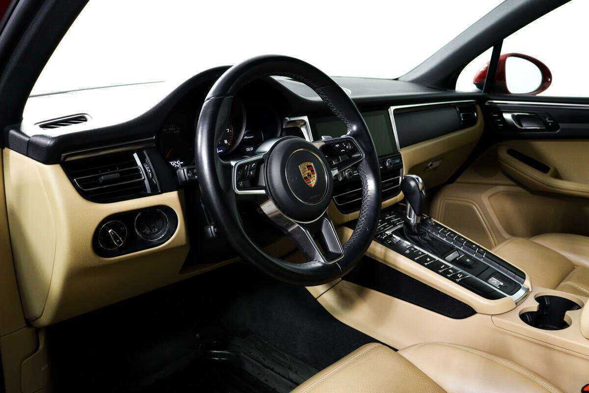 Porsche Macan с пробегом — 2019 год. Фото: #12