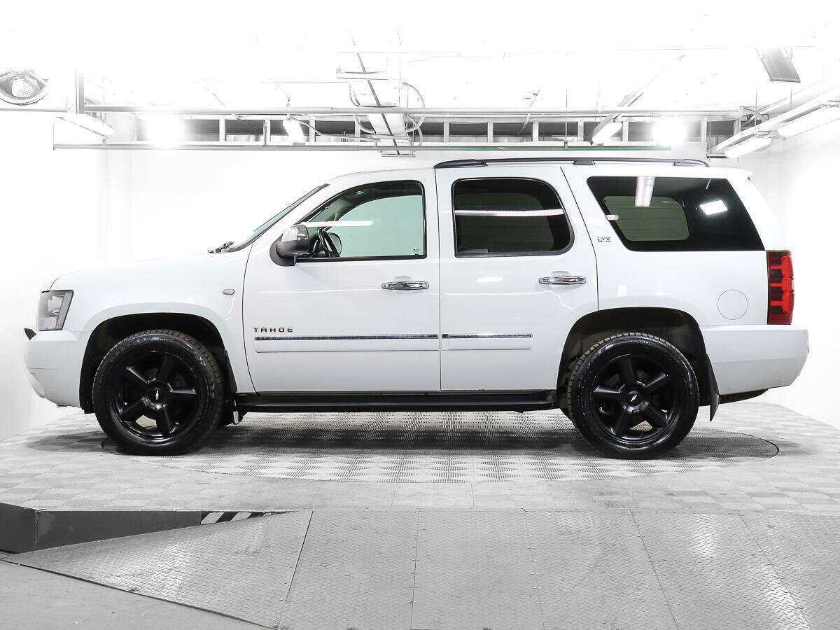 Chevrolet Tahoe с пробегом — 2011 год. Фото: #6