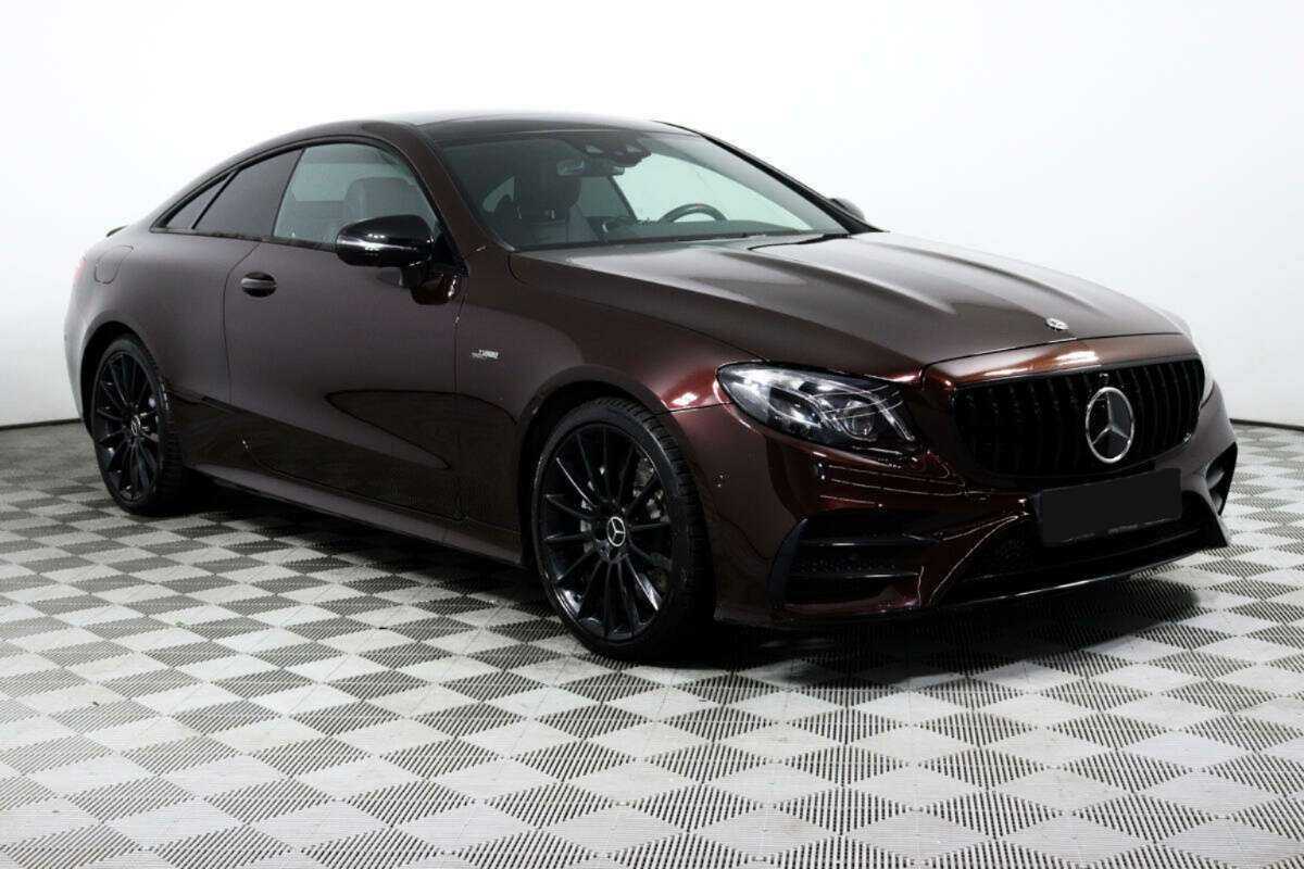 Mercedes-Benz E-Класс AMG с пробегом — 2018 год. Фото: #2