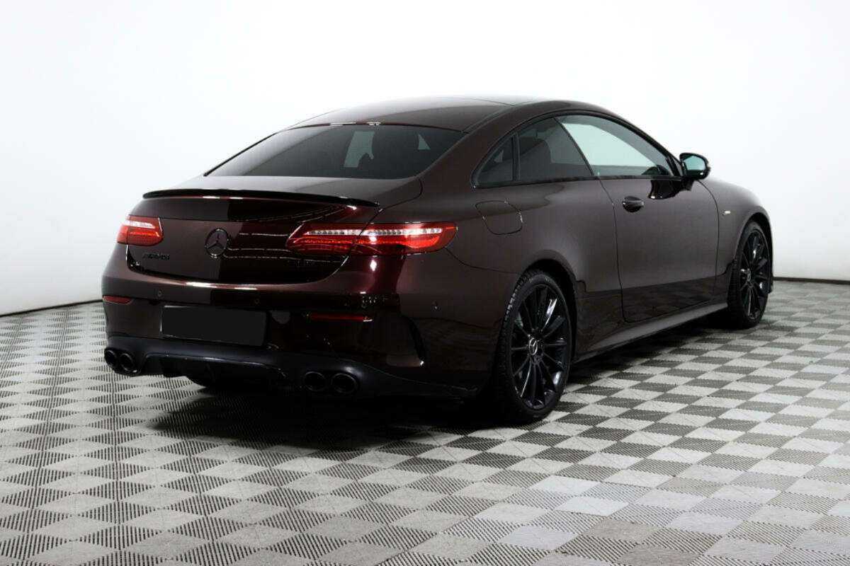 Mercedes-Benz E-Класс AMG с пробегом — 2018 год. Фото: #4