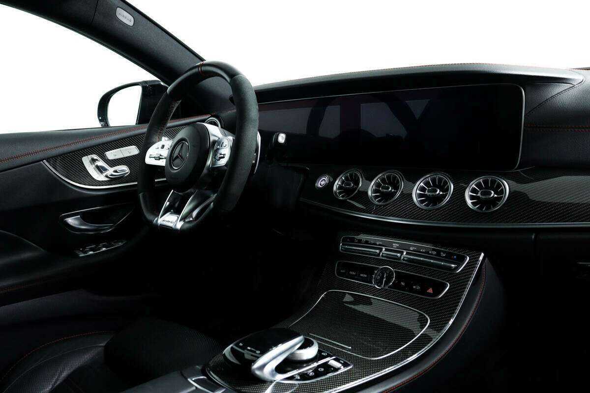 Mercedes-Benz E-Класс AMG с пробегом — 2018 год. Фото: #8