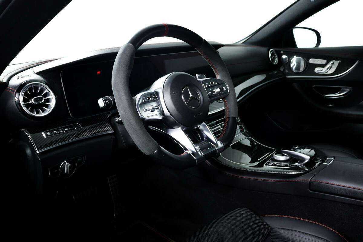 Mercedes-Benz E-Класс AMG с пробегом — 2018 год. Фото: #12