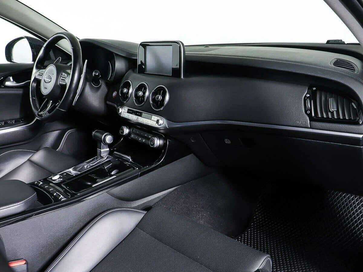 Kia Stinger с пробегом — 2019 год. Фото: #8