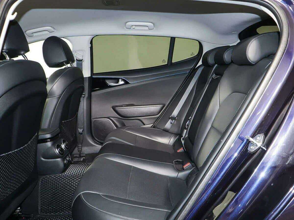 Kia Stinger с пробегом — 2019 год. Фото: #11