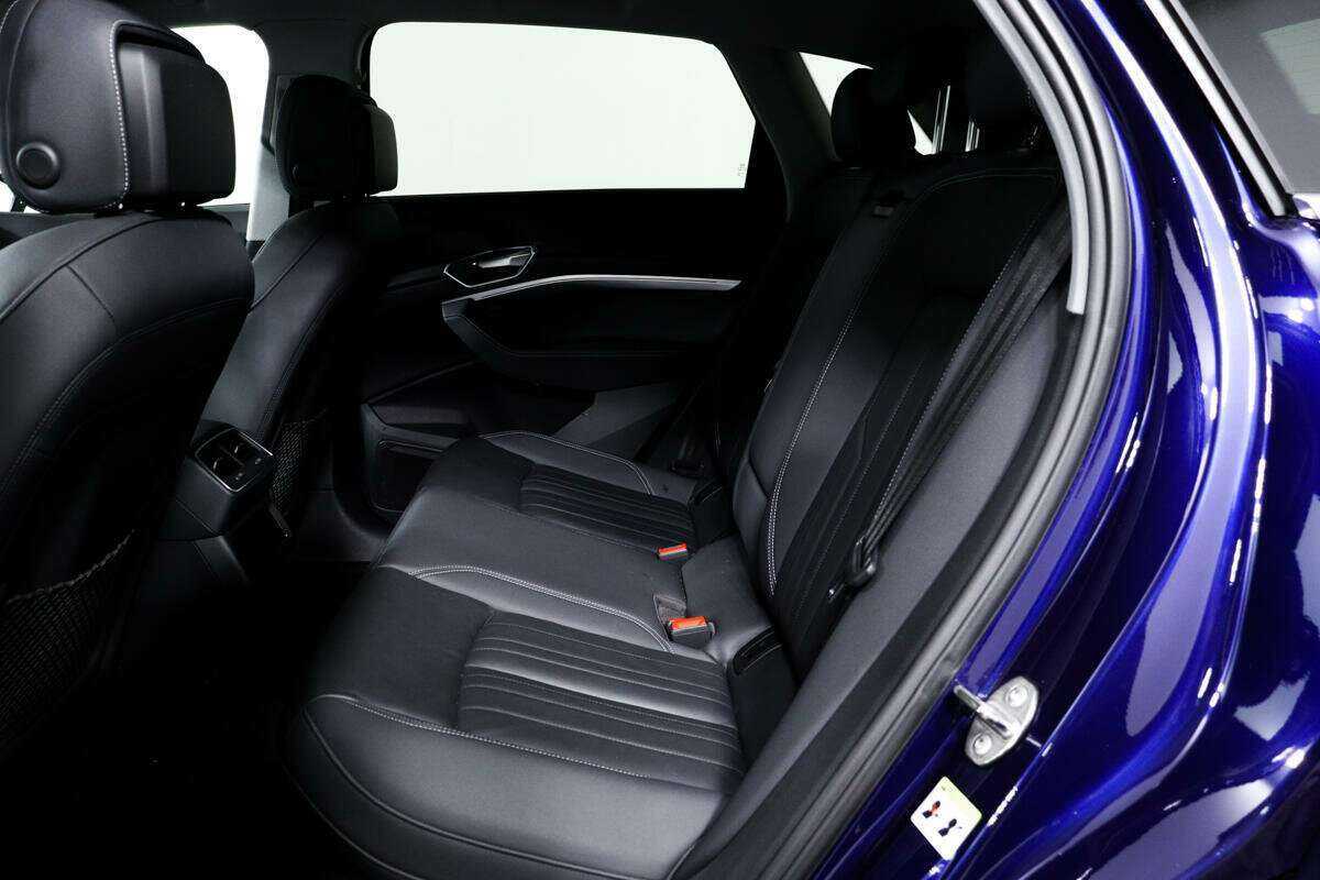 Audi e-tron с пробегом — 2020 год. Фото: #11