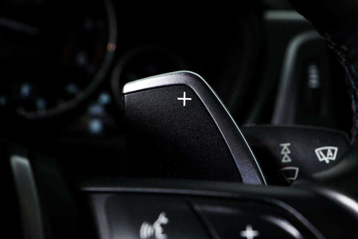 BMW 3 серии с пробегом — 2016 год. Фото: #13