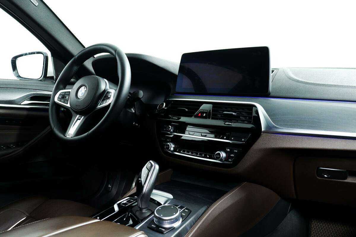 BMW 5 серии с пробегом — 2020 год. Фото: #8